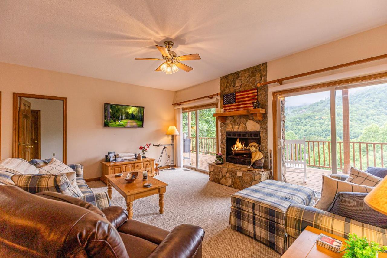Condo With Stunning Mountain And 6Th Green Views Near Harrahs Cherokee Bryson City Whittier المظهر الخارجي الصورة